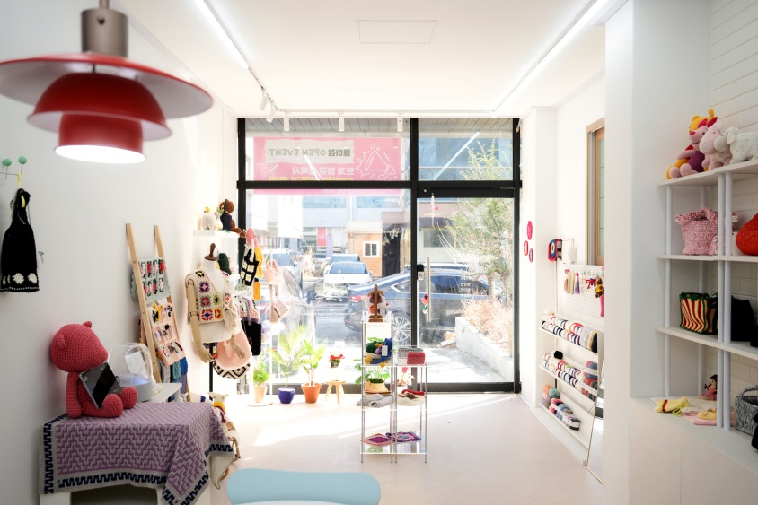 미미살롱 대구율하점 뜨개질 공방 내 전체풍경 이미지