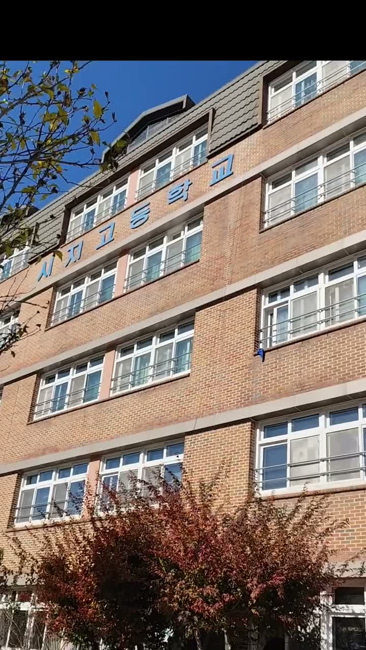 목도리 만들기🧣
따뜻한 목도리 뜨러 갑니다~^^/
메리노울100% 포근하고 가벼운 실로 울 친구들 목도리 만들었어요~
역시역시 한번 알려주면 척!!척!!! 
오늘도 즐거웠습니다~🩷